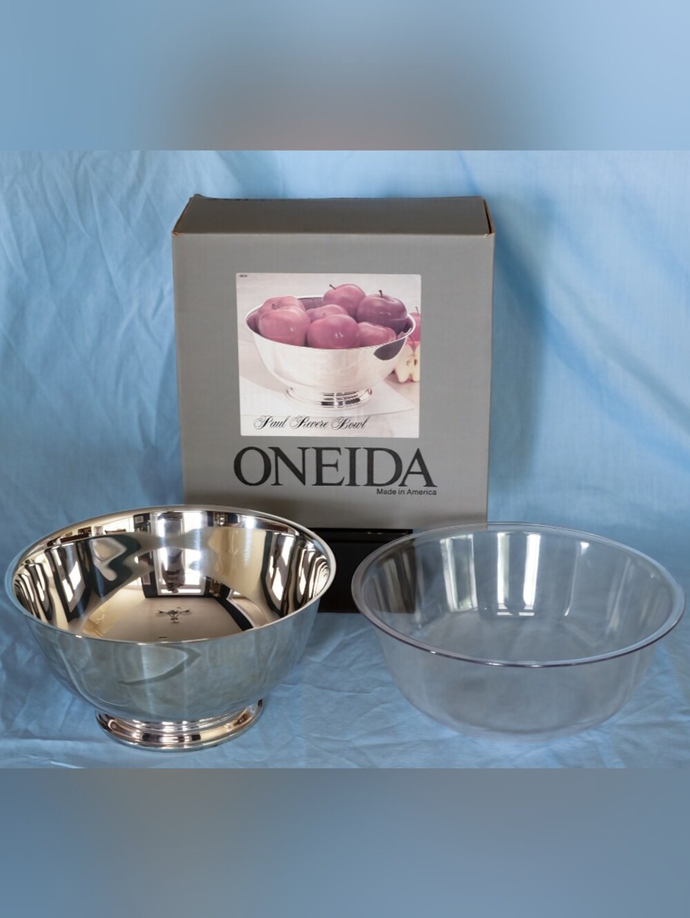 Beautiful Vintage Oneida Paul Revere 10" Pedestal Bowl. New W/ Box Made in USA!